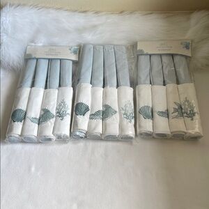 Leila’s Home Living Coastal Set of 24 in a bag. 12 Placemats and 12 Napkins.